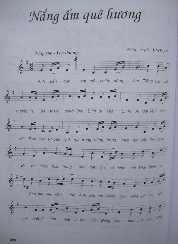 Sheet nhạc Nắng ấm quê hương - Trang 1